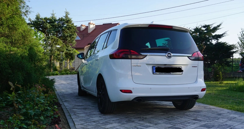 Opel Zafira cena 81000 przebieg: 87830, rok produkcji 2017 z Lębork małe 154